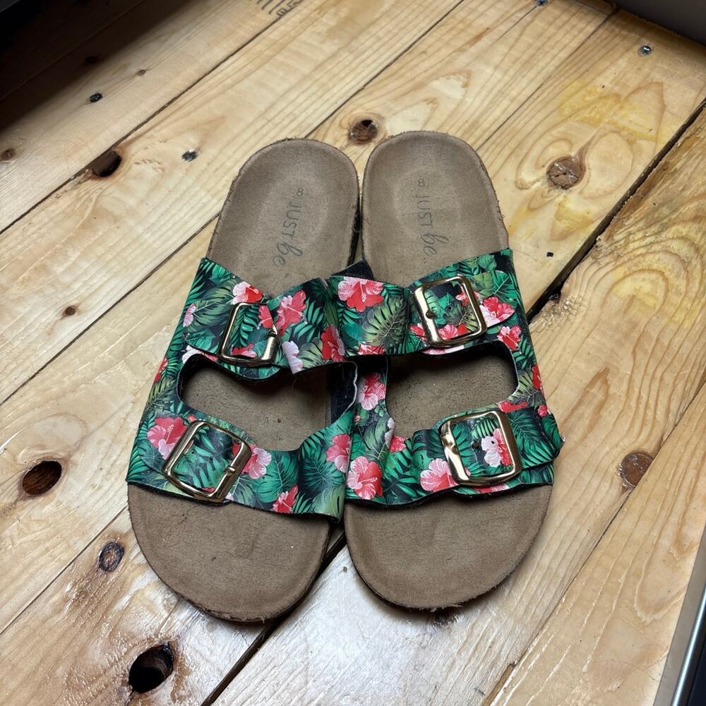 Women’s size 8 sandals